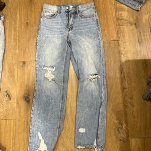 BDG Medium Wash Cowboy Jeans size 27